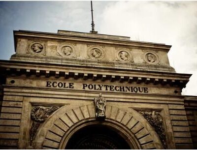 해석 기하학 역사에 기여한 에꼴 뽈리떼끄닉 의미